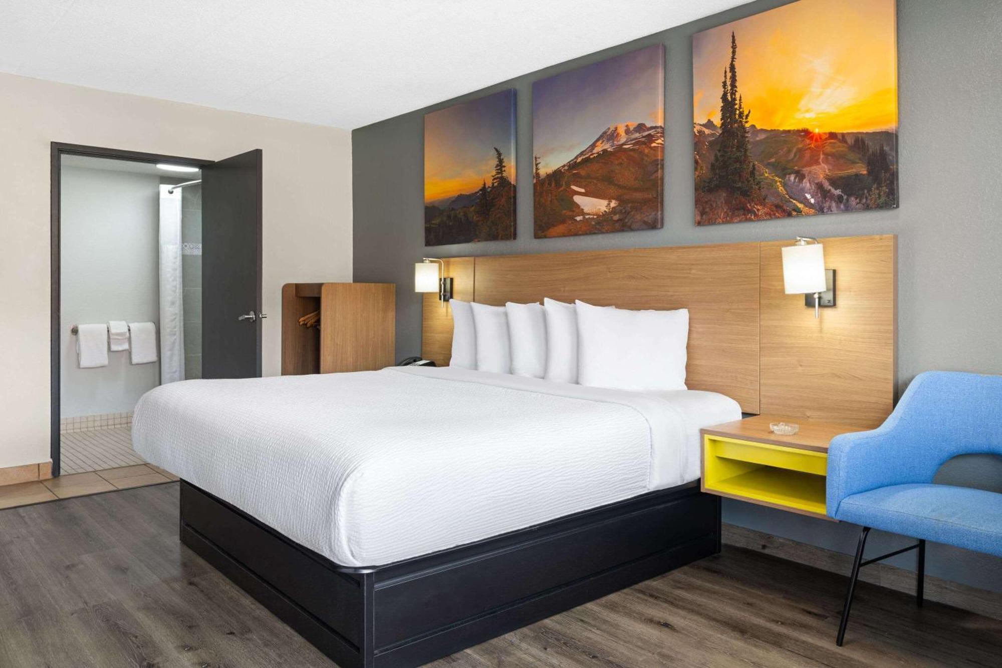 Hotel Days By Wyndham Worthington 2*